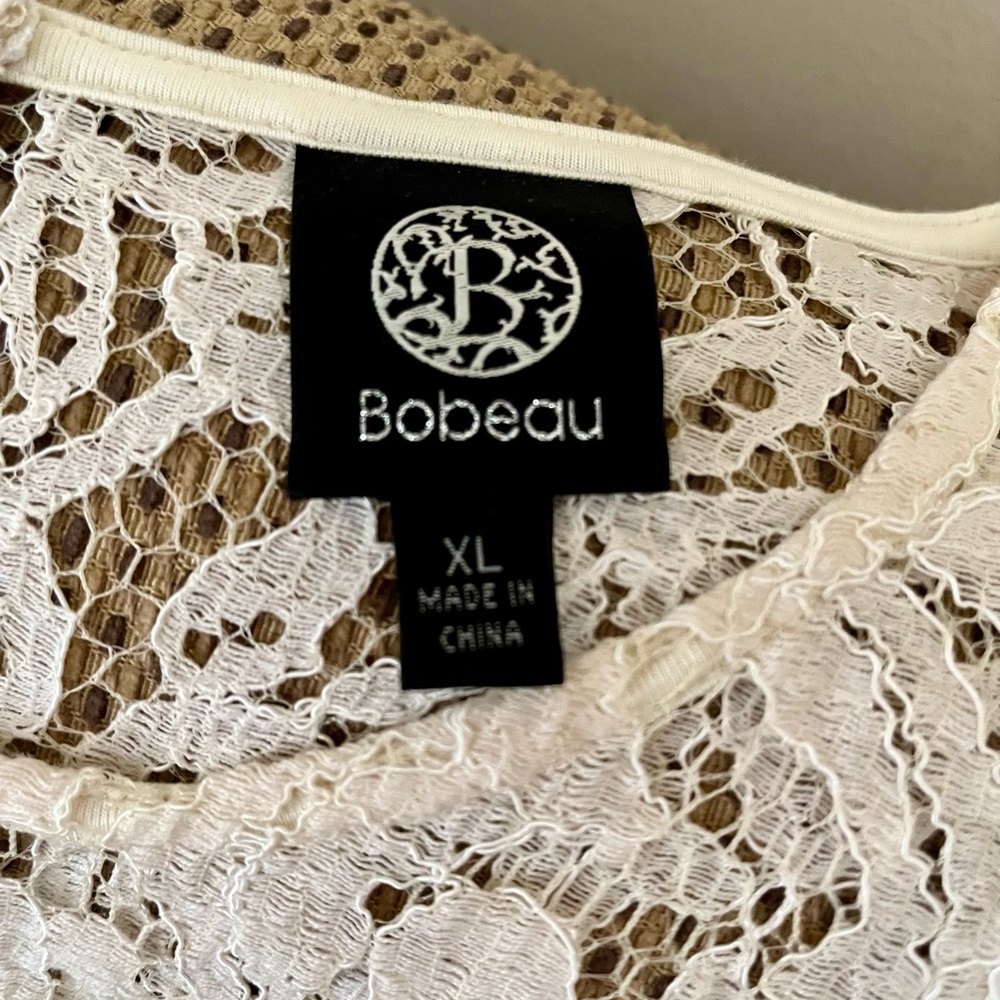 Fabulous Bobeau Cream Lace Statement Blouse